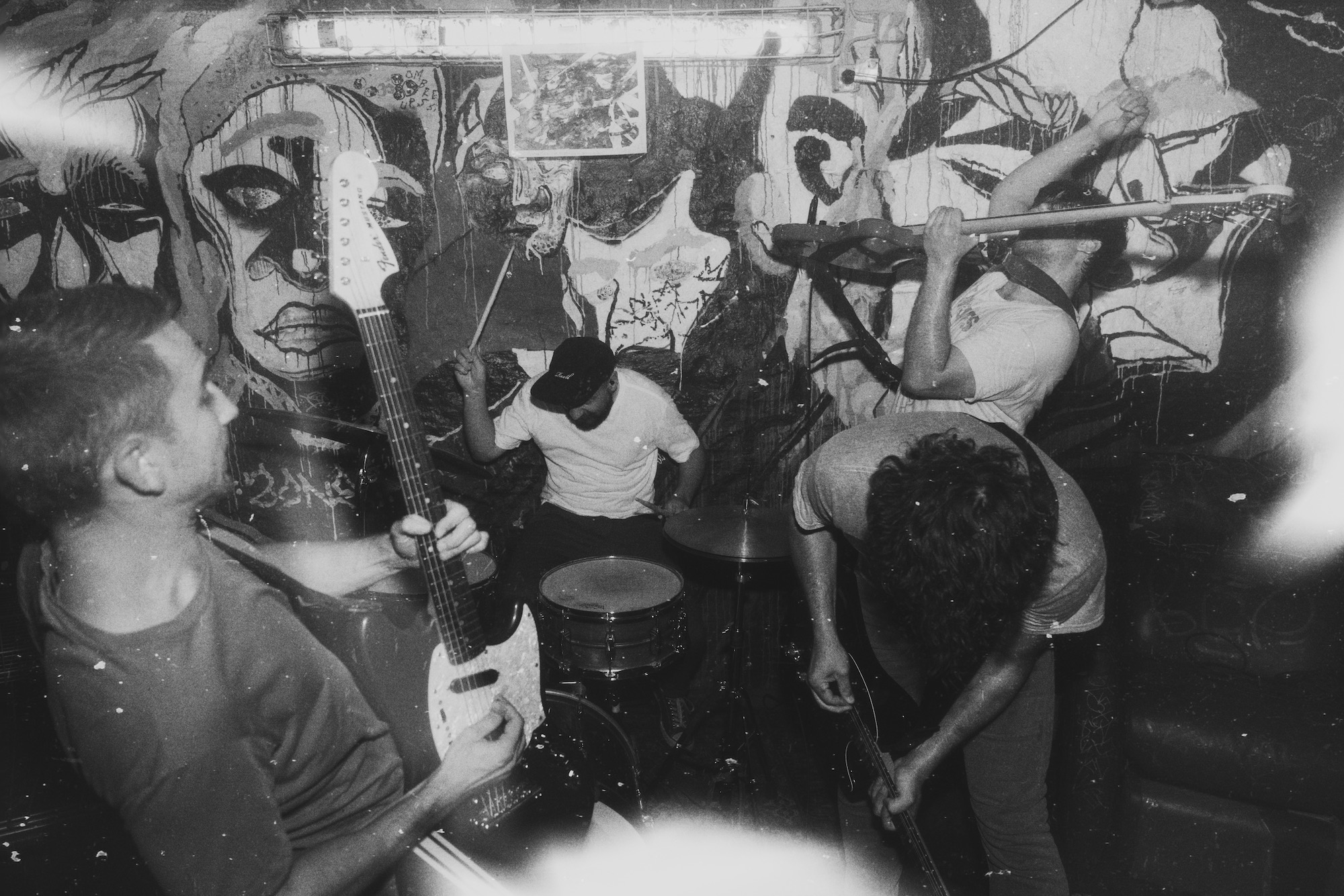 KID-O unleash their frenzied new single 'Kaputt' | Return of Rock